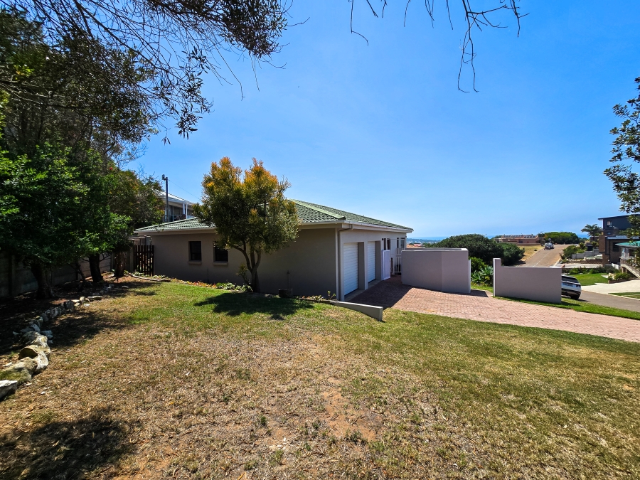3 Bedroom Property for Sale in Stilbaai Wes Western Cape